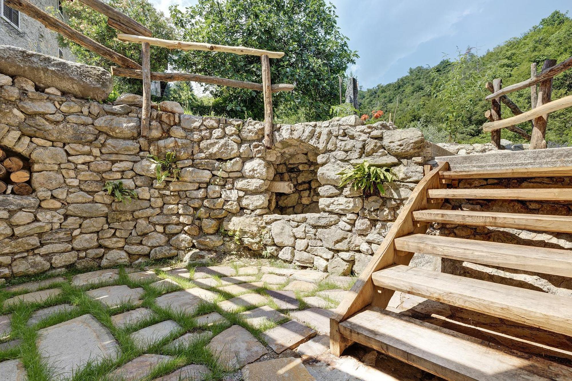 Casa Al Mulino 2 Apartment Tenno Exterior photo